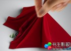 手拉揭开红布标志LOGO动画片头制作-AE模板下载Silk Shawl Logo Reveal